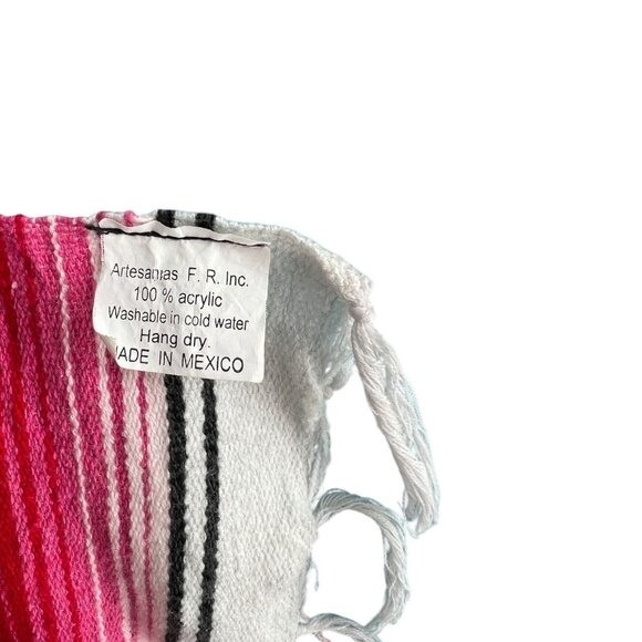 Pomponio Ranch Mexican Pattern Sarape - Picture 6 of 6